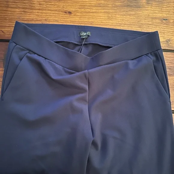 NWT Loft Ponte Pull On Pants Large - Picture 3 of 5
